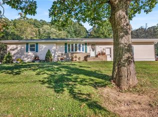 101 Starkey Dr, Newcomerstown, OH 43832