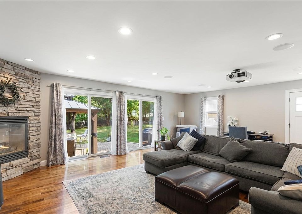 1st image of 33 Griffin Rd