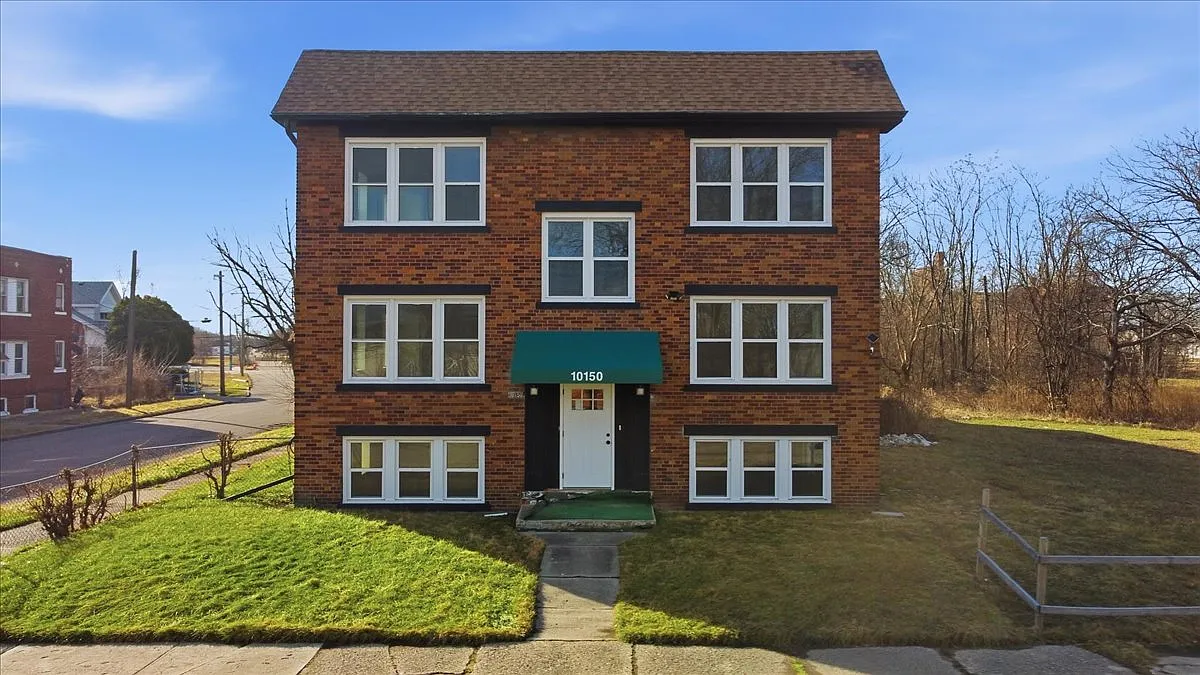 1 bed, 900 sqft, $975 — Photo 1