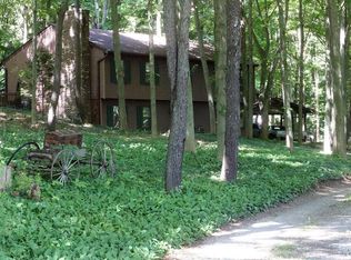 316 Union St, Douglas, MI 49406