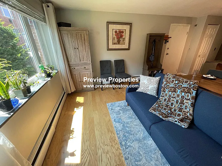 38 Carey Ave #3M — Photo 4