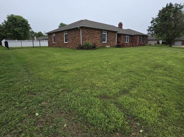 2921 E Matthews Dr, Joplin, MO 64801