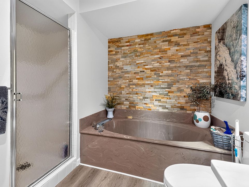 37676 N Laurel Park Dr #70, photo 25