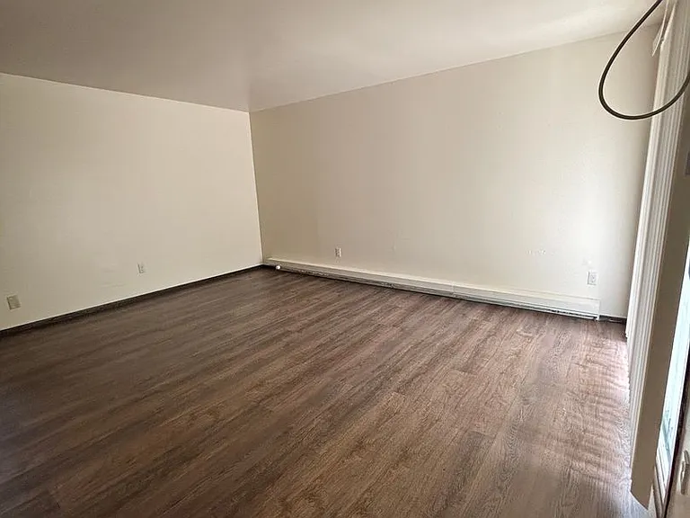 8548 W Appleton Ave — Photo 2