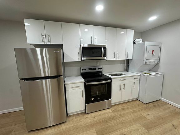 4th image of 9816 Avenue K #1B