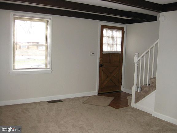 2nd image of 6 Kentucky Ave