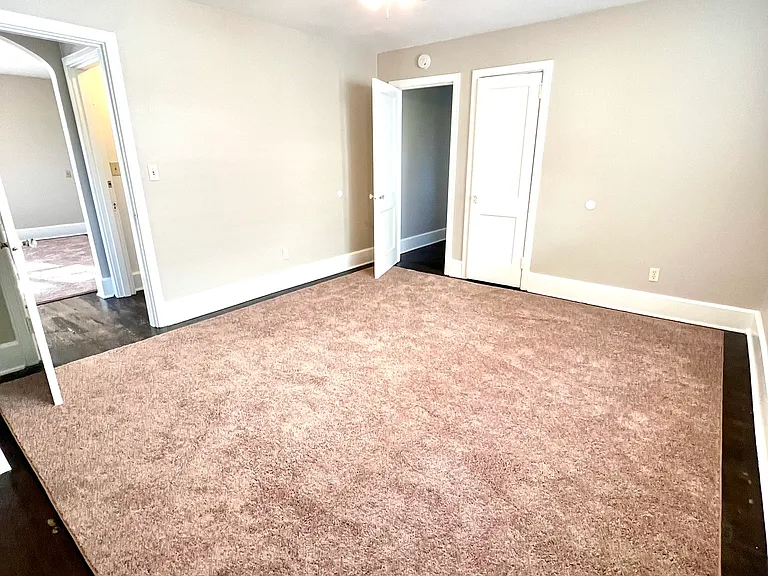 210 Pennsylvania Ave #2 — Photo 27