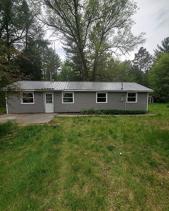 Small three bed, 1 bath