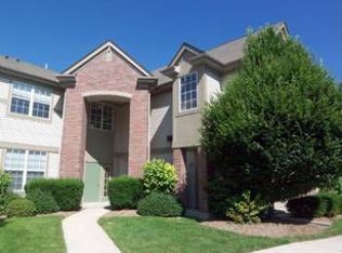 1595 Carlemont Dr APT E, Crystal Lake, IL 60014