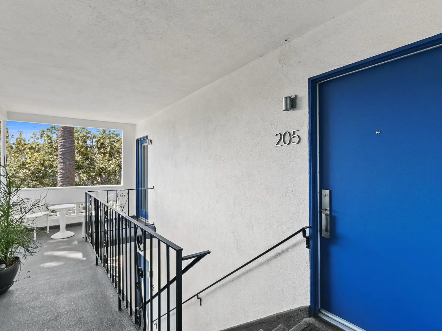 1 bed, 900 sqft, $3,400 — Photo 2