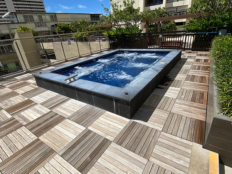 1717 Mott Smith Dr — Photo 19