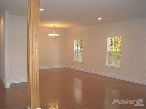 5th image of 783 Glen Meadows Dr