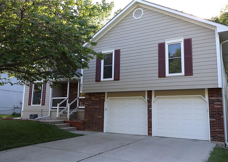 1st image of 2517 NW Leann Dr