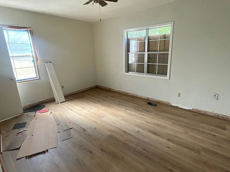 1032 Stuart St — Photo 4