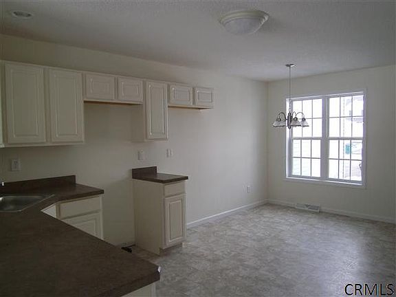 3rd image of 7B Pointe West Dr