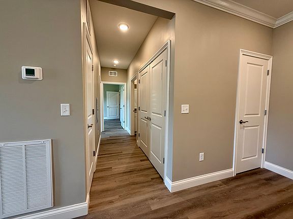 5th image of 344 Hillview Mills Blvd #1