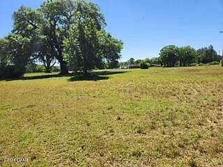 4th image of 3916 Highway 77