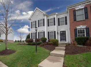 204 Raymond Dr, Oakdale, PA 15071