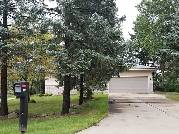 2nd image of 7298 Pamela Dr