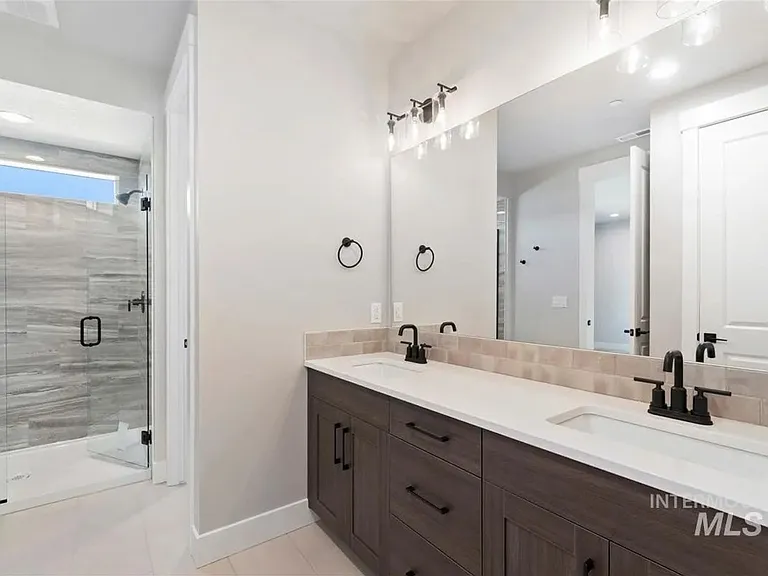 578 Hidden Mill Ct — Photo 17