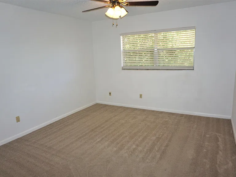 7041 Balboa Dr #7041 — Photo 3