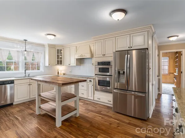 2200 Armstrong Park Dr, Gastonia, NC 28054