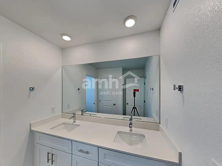 10433 Bar Harbor St — Photo 17