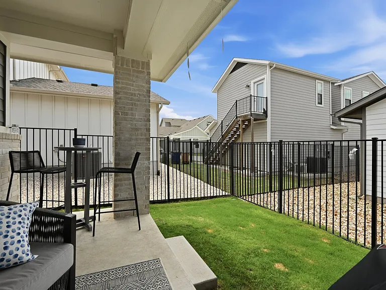 8400 Ausblick Ave — Photo 29