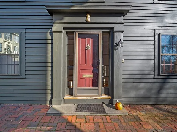 8 Washington St, Marblehead, MA 01945