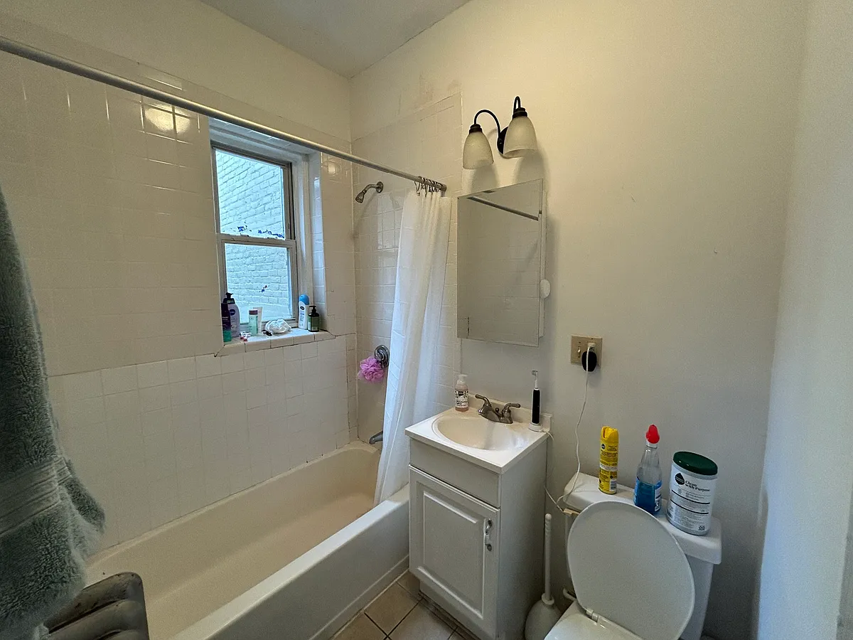 Building Photo - 38 Hemenway St #37
