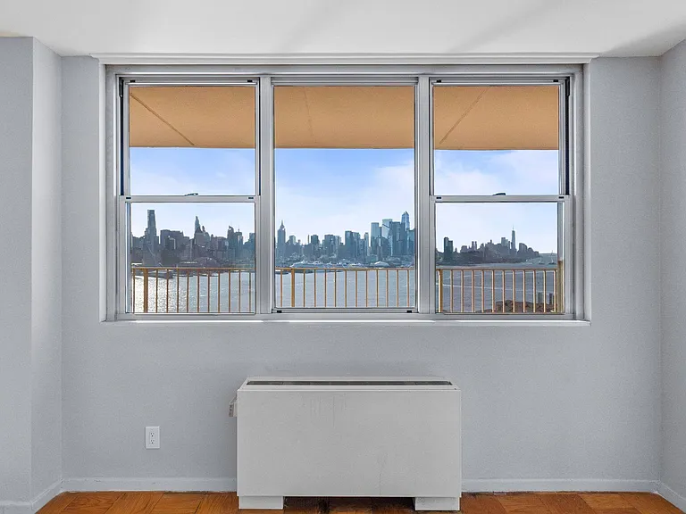 6040 Boulevard East #14F — Photo 17