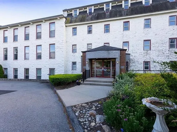 494 Woonasquatucket Ave APT 414, North Providence, RI 02911