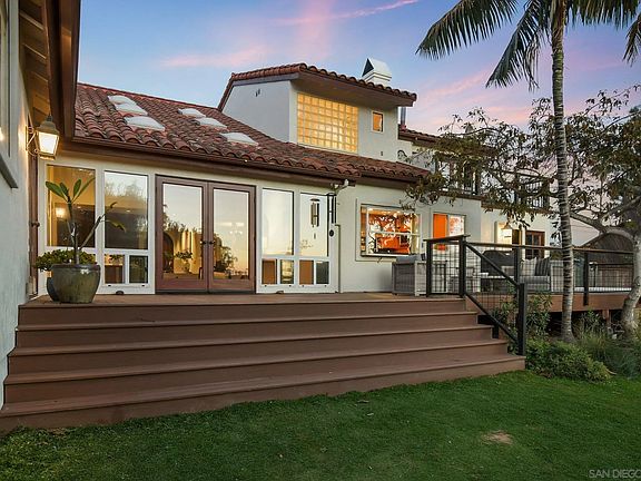 5th image of 224 Seeman Dr