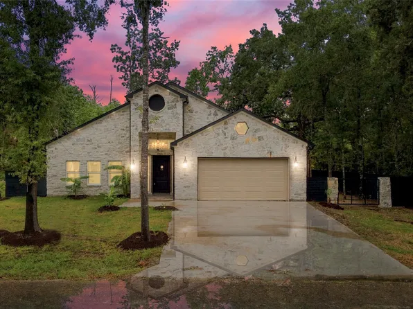 179 Knollwood Ln, Livingston, TX 77351