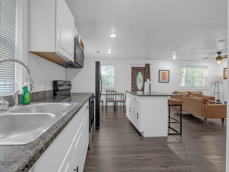 2533 Godfrey Dr NW — Photo 11