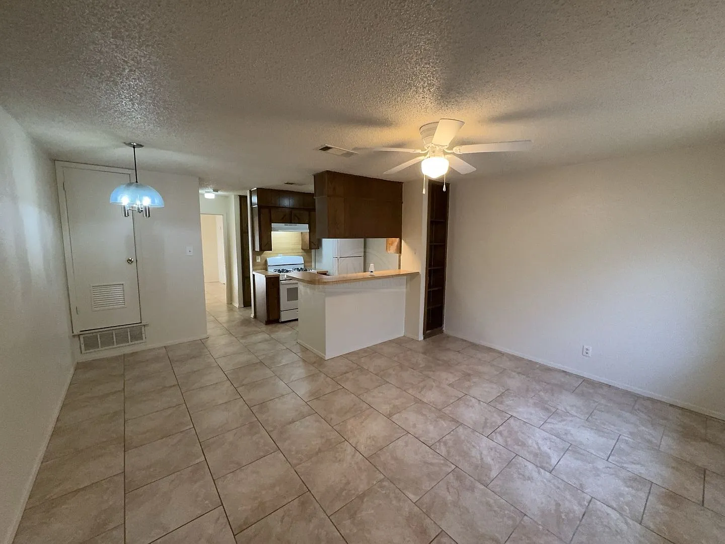 2210 Silverway, Killeen — Photo 3