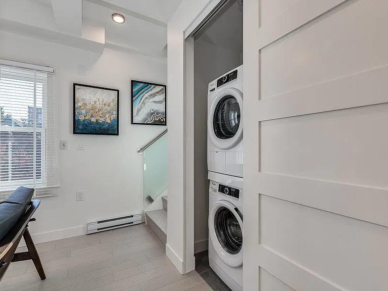 1431 Haro St #Townhouse 201 — Photo 9