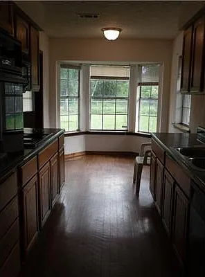 214 Darwin Dr — Photo 4