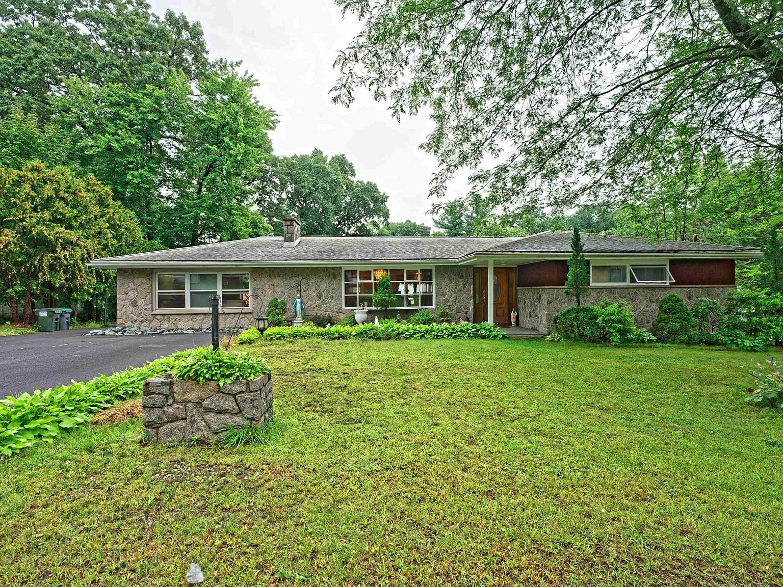 19 FARMINGDALE Road, Latham, NY 12110 Zillow