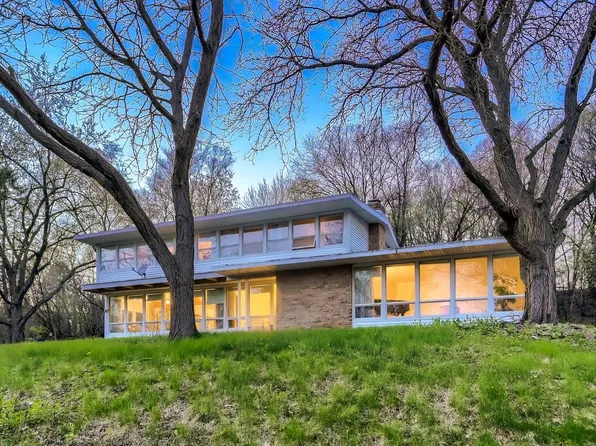 14620 Woodhill Cir, Minnetonka, MN 55345