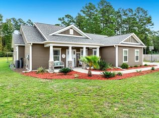 399 Parkside Cir, Crawfordville, FL 32327