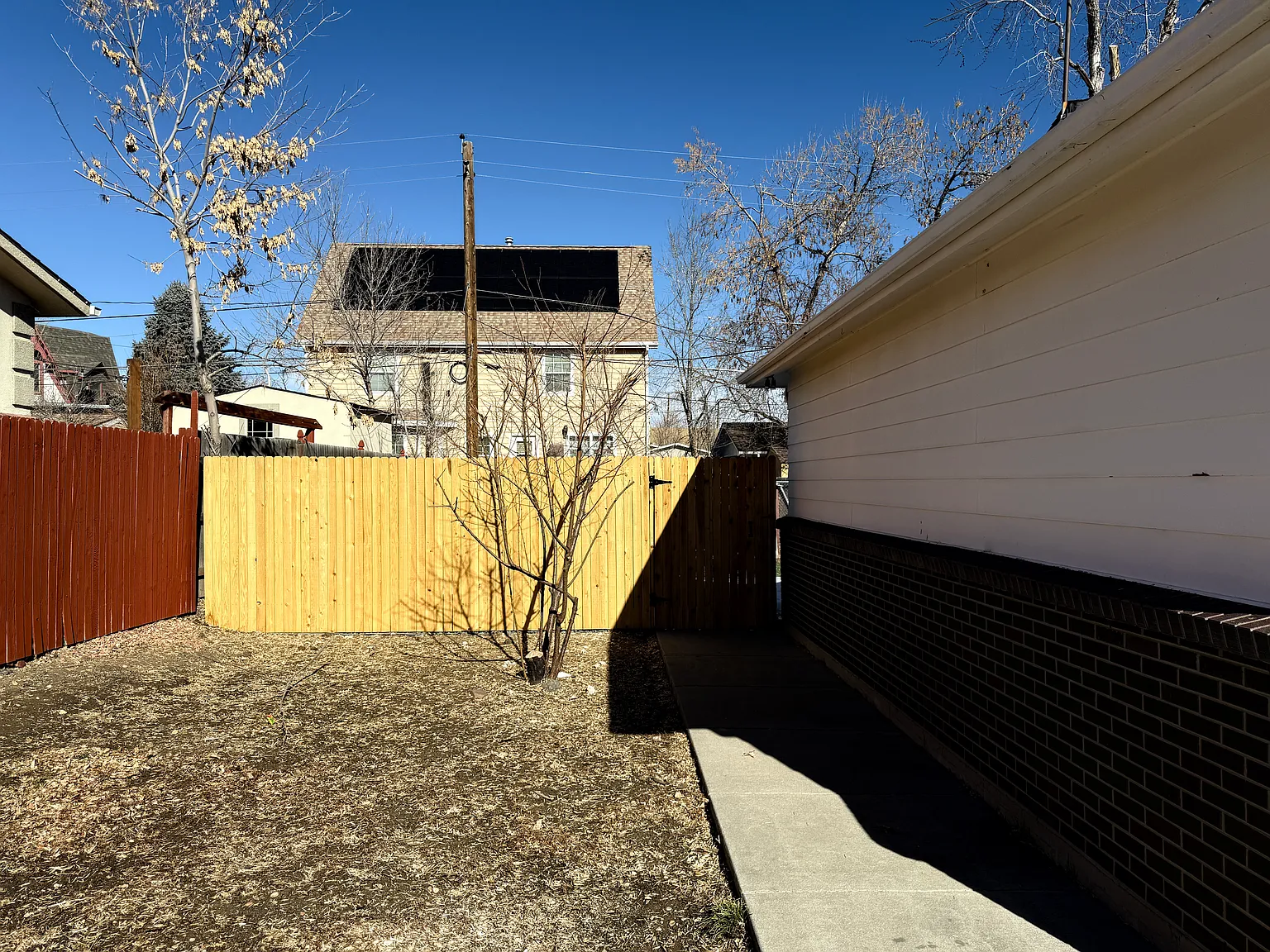 3 bed, 1728 sqft, $2,627 — Photo 4