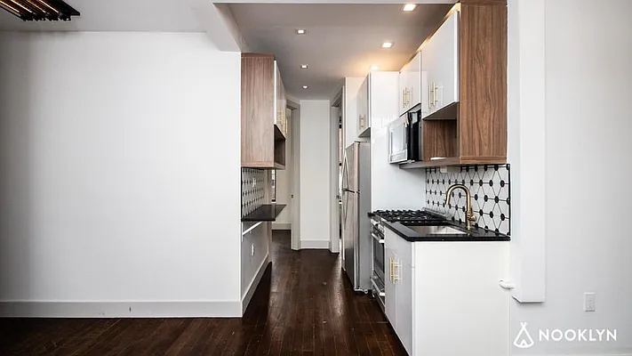 Rented by Nooklyn NYC LLC | media 28