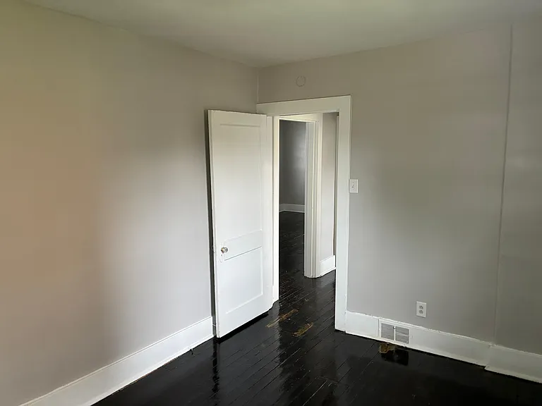 112 Schley Ave — Photo 11