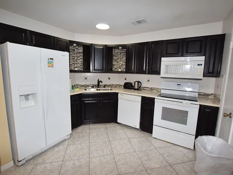 1090 Jason Ridge Ct — Photo 15