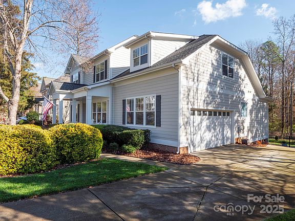 4th image of 341 Windy Pine Dr
