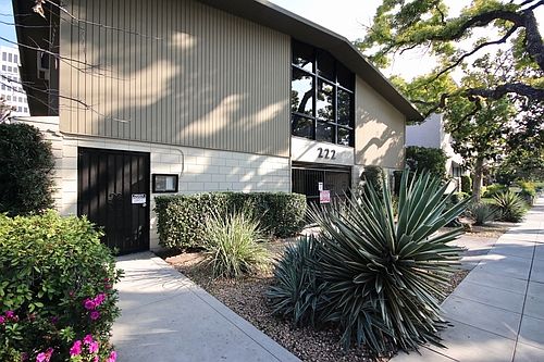 1st image of 222 S Oak Knoll Ave APT 3