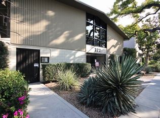222 S Oak Knoll Ave APT 16, Pasadena, CA 91101