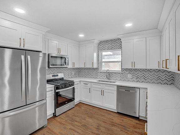 5th image of 6449 Lontos Dr