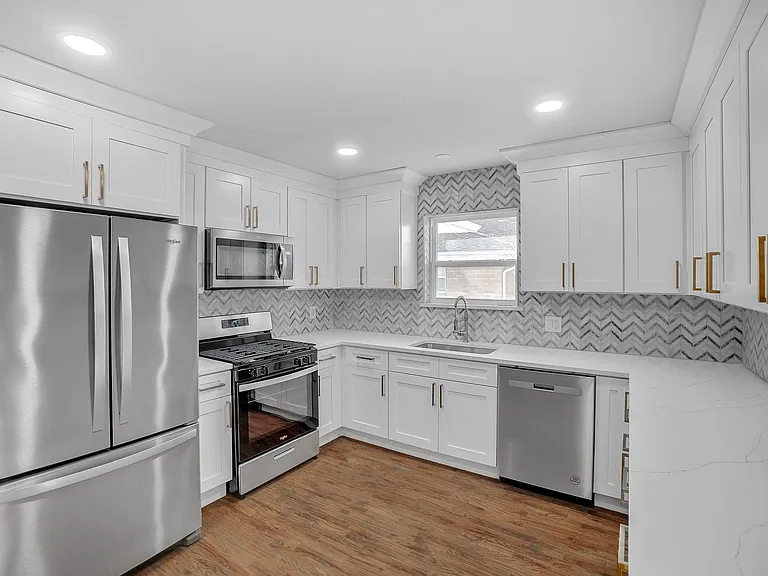 6449 Lontos Dr — Photo 5